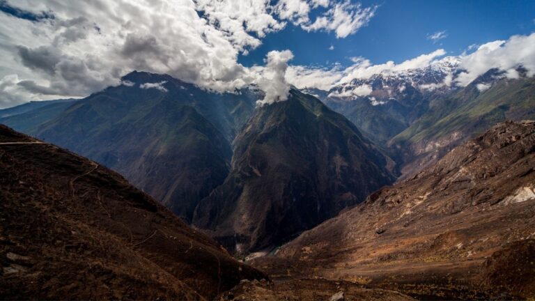 choquequirao trek cañon